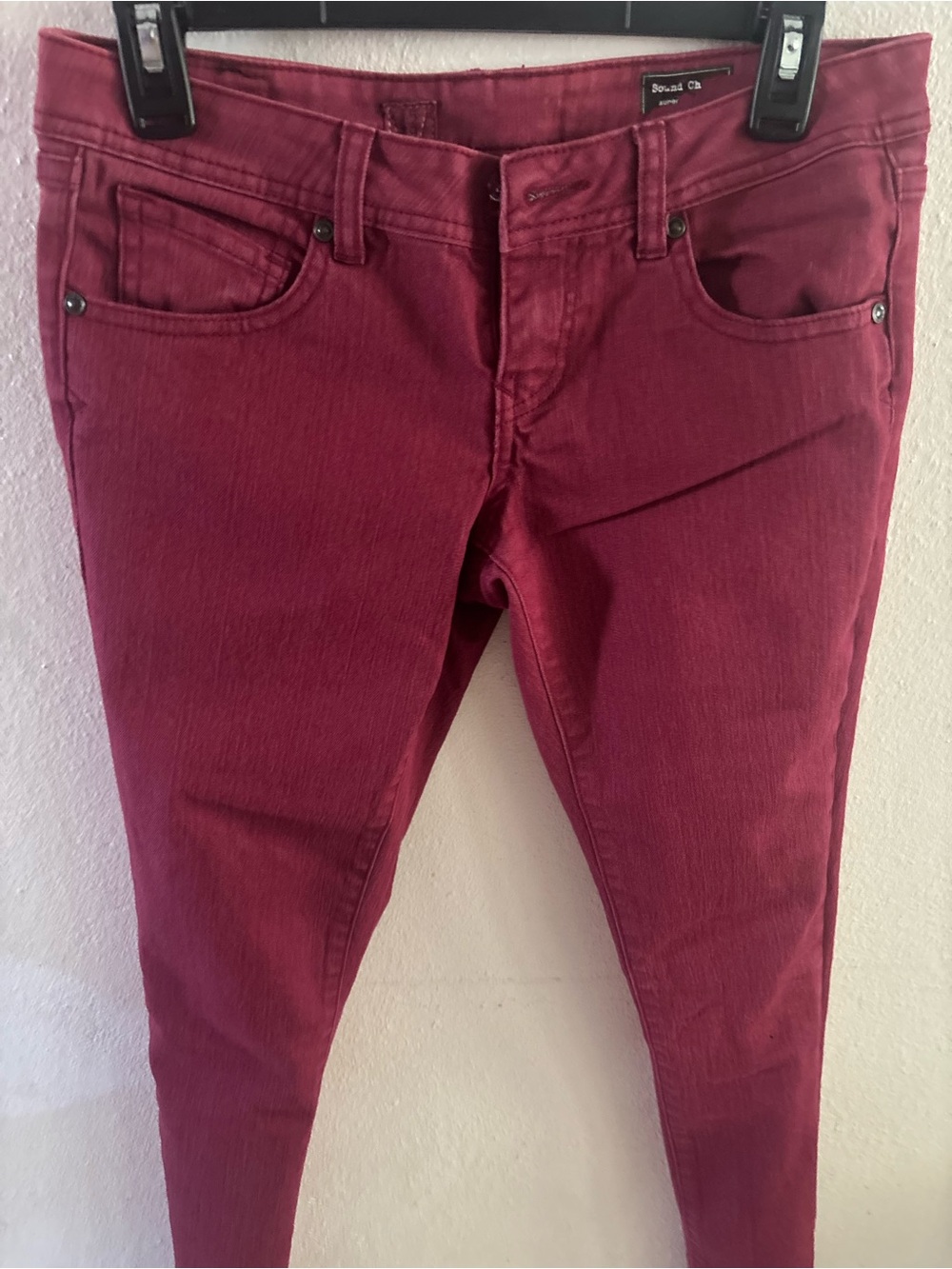 Volcom Skinny Jeans in Deep Burgundy only worn once size 27